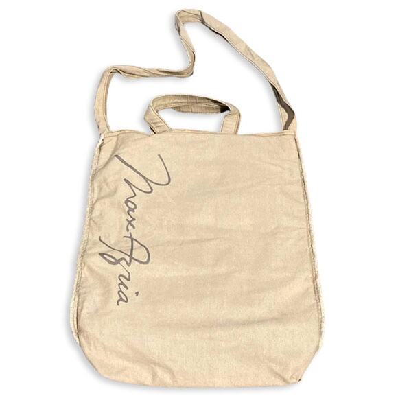 Last Chance New Max Azria Fabric One of a Kind Bag - Picture 1 of 7